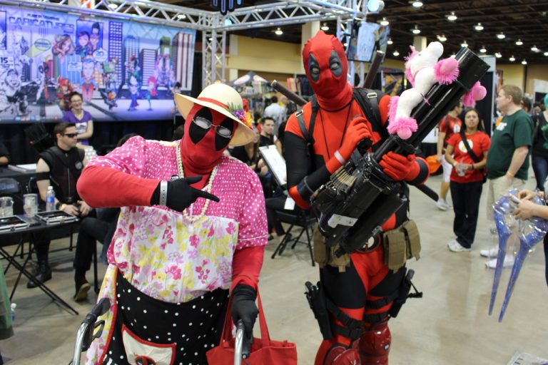 Amazing Arizona Comic Con Cosplay Gallery COMICSHEATINGUP